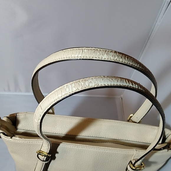 Anne Klein cream colored purse - Picture 6 of 10